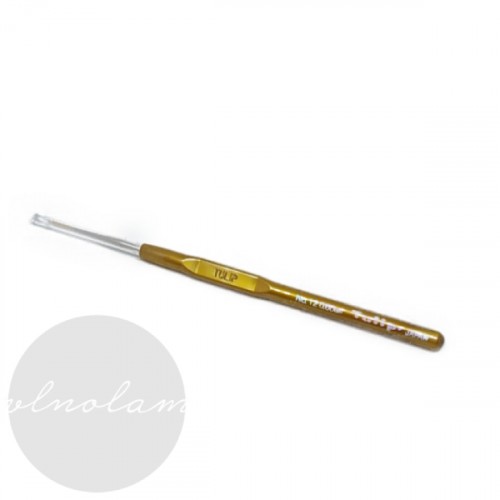 tulip mind crochet hook with plastic grip and golden tip